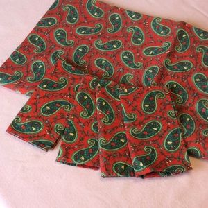 FINAL SALE PRICE BN Handmade Tablecloth & 4 Matching Napkins